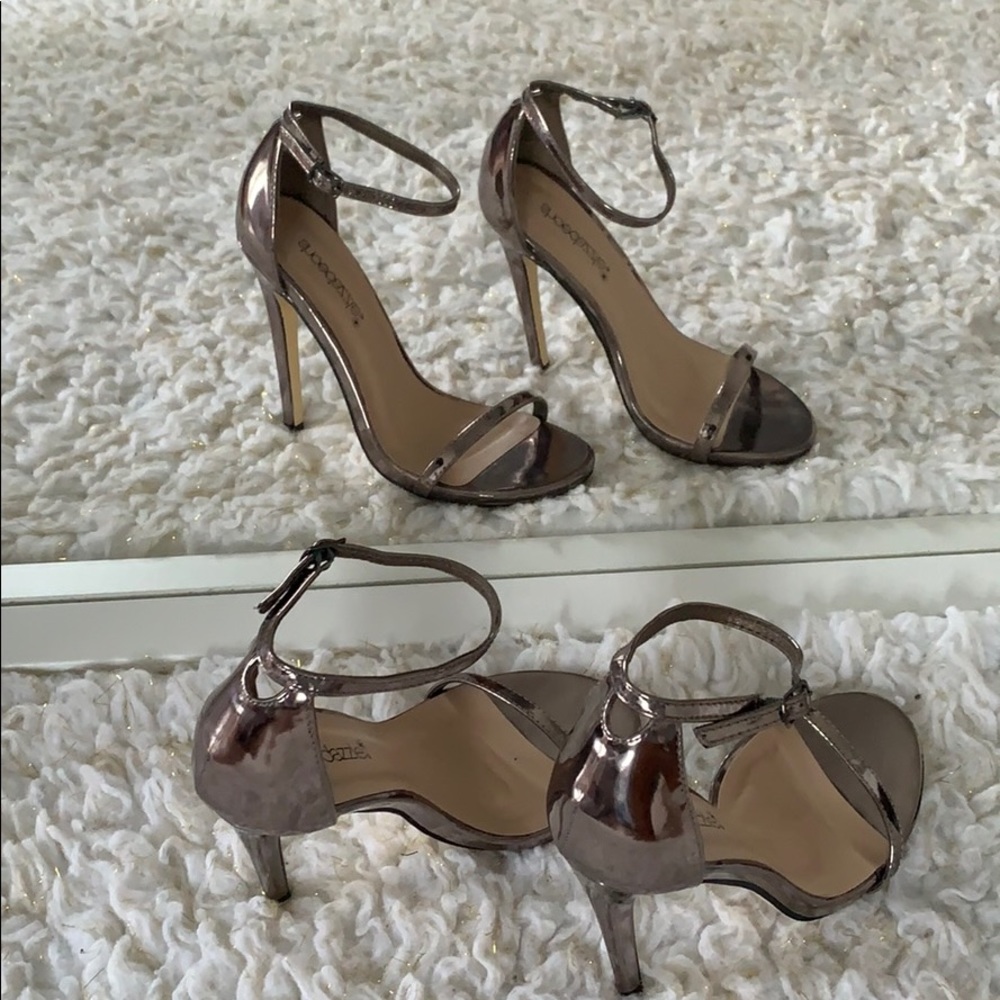 Stunning classic strap silver stilettos